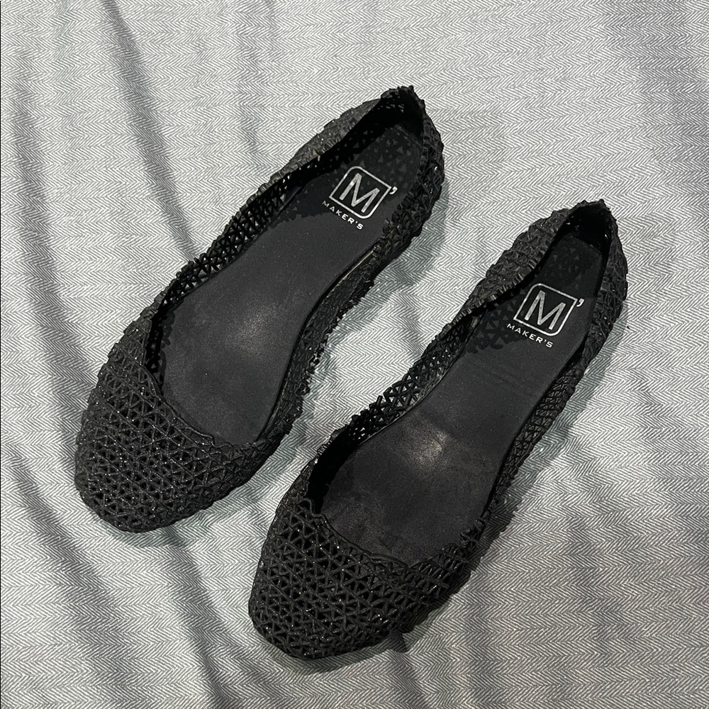 Makers Women's Black Textured Flats